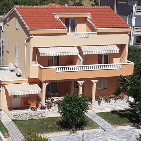 Apartmani Ruza Novalja Exterior photo