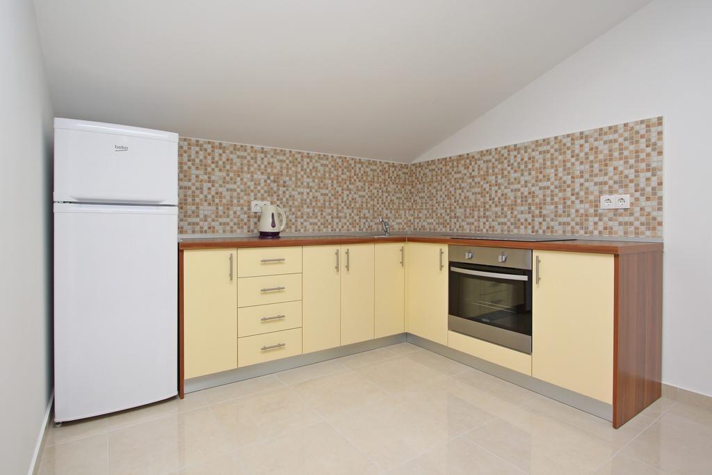 Apartmani Ruza Novalja Exterior photo