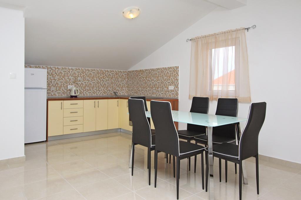 Apartmani Ruza Novalja Exterior photo