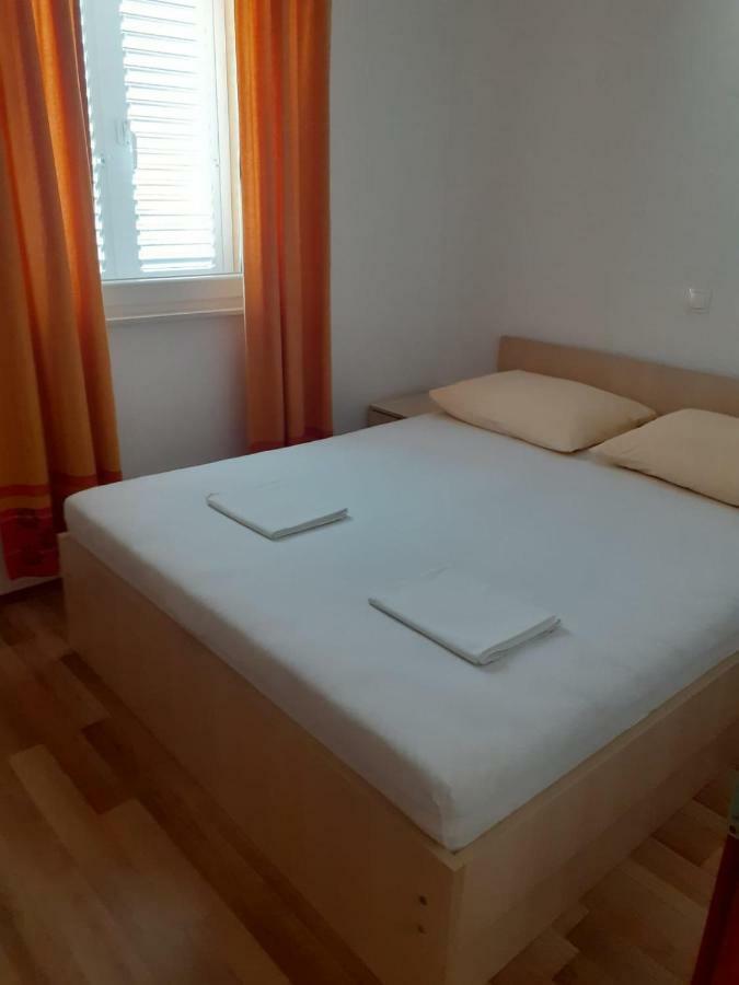 Apartmani Ruza Novalja Exterior photo